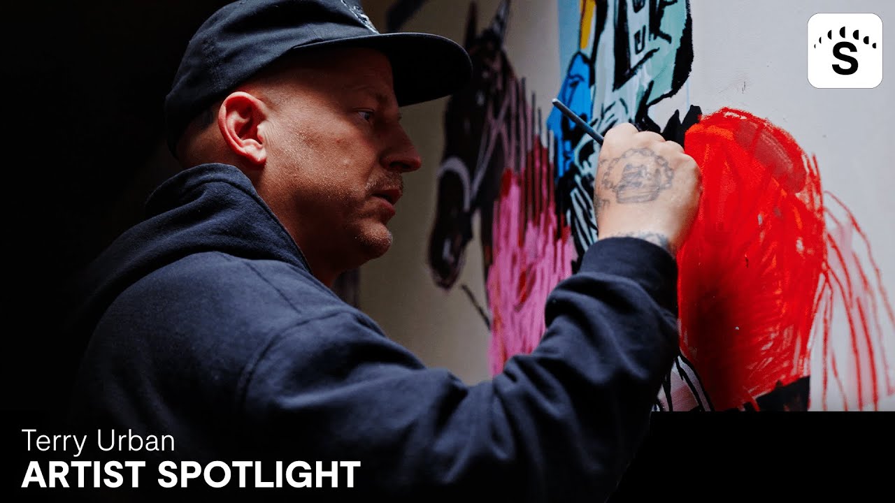 «Искусство спасло мне жизнь»: путь Терри Урбана от диджея до художника