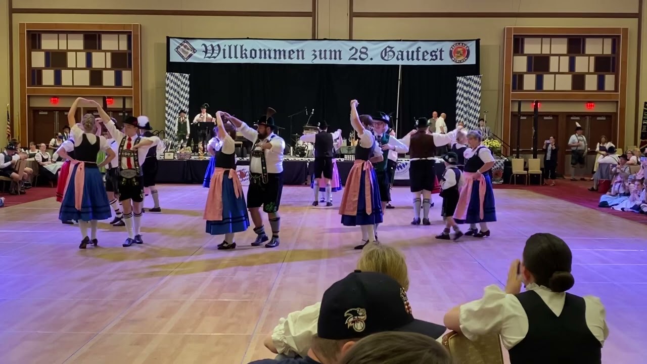 Gaufest 2022 - &lsquo;s Dirndl mitm Roten Miada