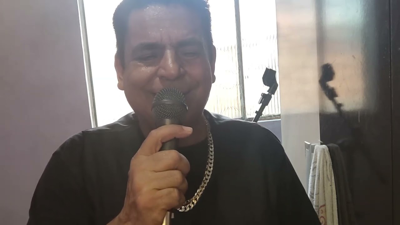 Roberto barbosa e seu teclado música você min balancou