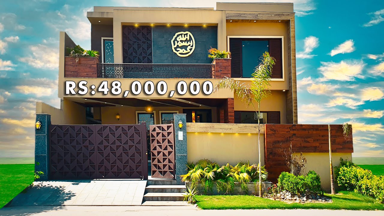 11 Marla Modern House & Lexury House For Sale with Modern interior Design & Lexury Bath Room & Map
