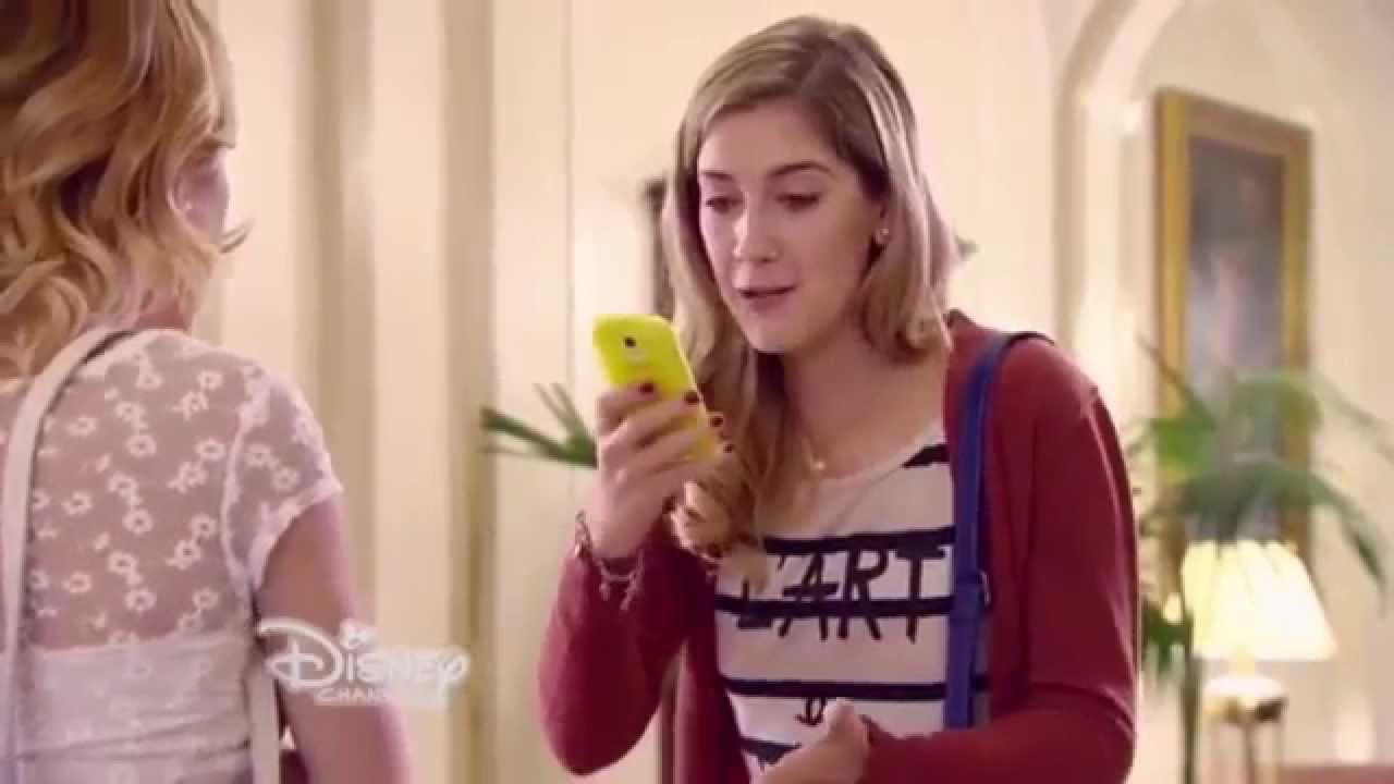 Violetta 3: Angie surprises Violetta in Barcelona - English