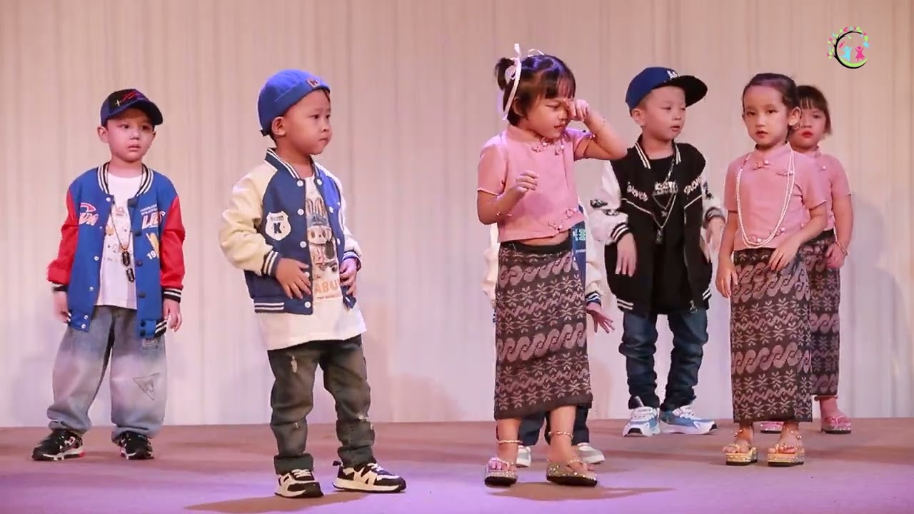 ရန်ကုန်သားနှင့်မန္တလေးသူ - EFG International Preschool - တင်မျိုးဦး & မေသက်ထားဆွေ
