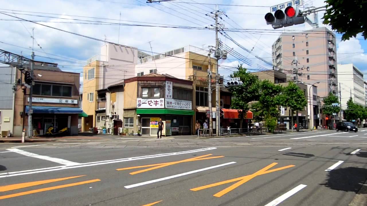 西院の踏切　②