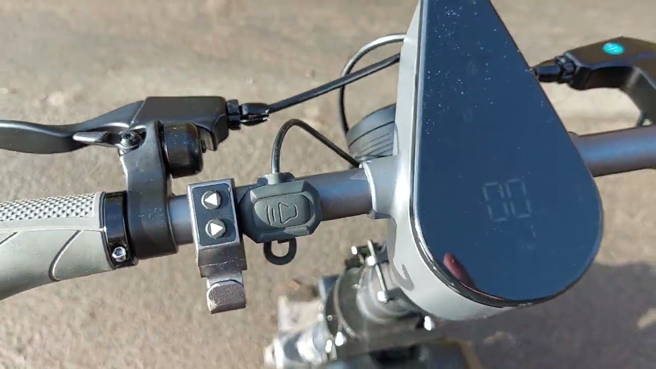 Fahrradhupe  E Hupe sehr laut montiert an  Trittbrett Paul