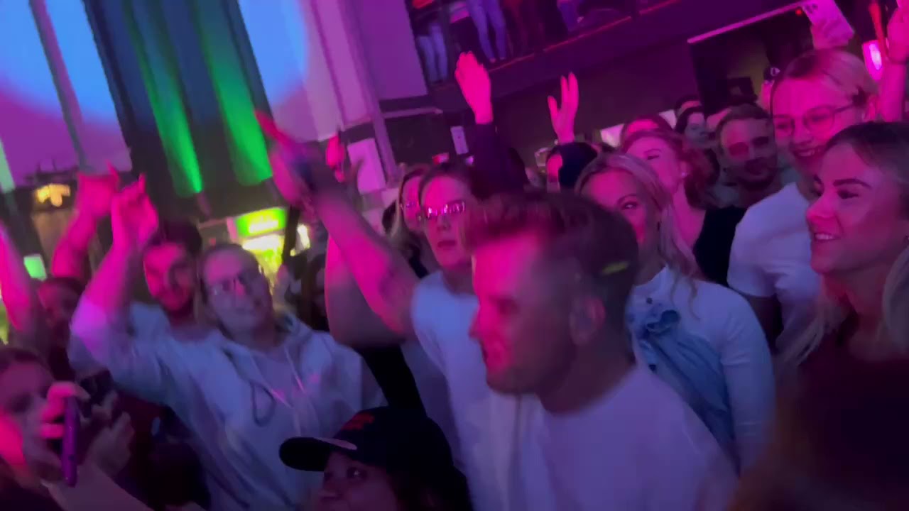 Kayef- No no no& Breaking me Hannover Live 31.10.2021