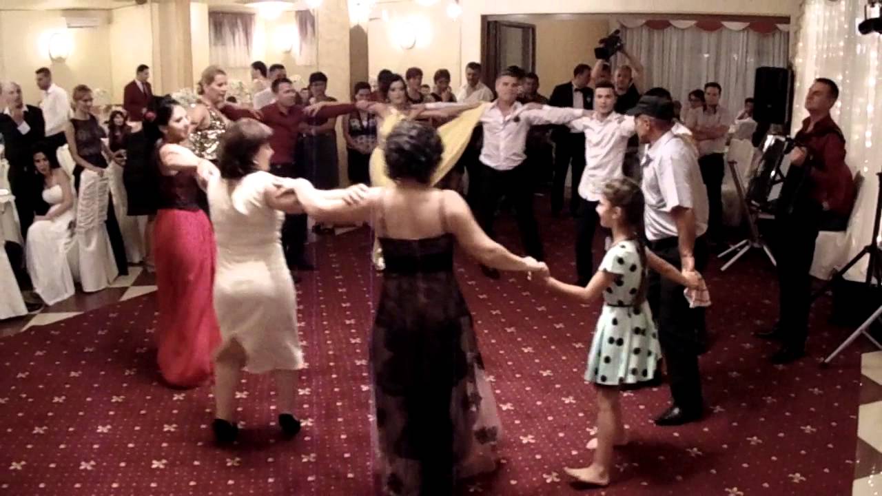 sarba la patru la nunta