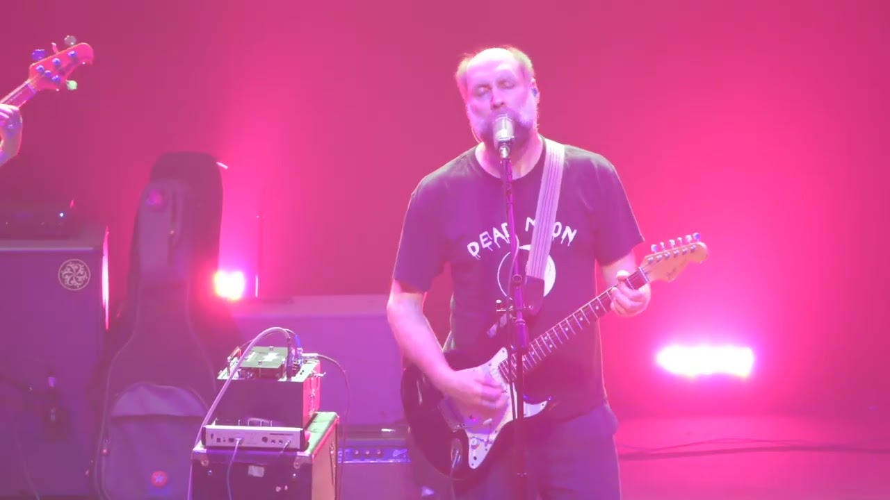 Built to Spill - Kicked it in the Sun (w/Wetface) - 9:30 Club - May 12, 2022