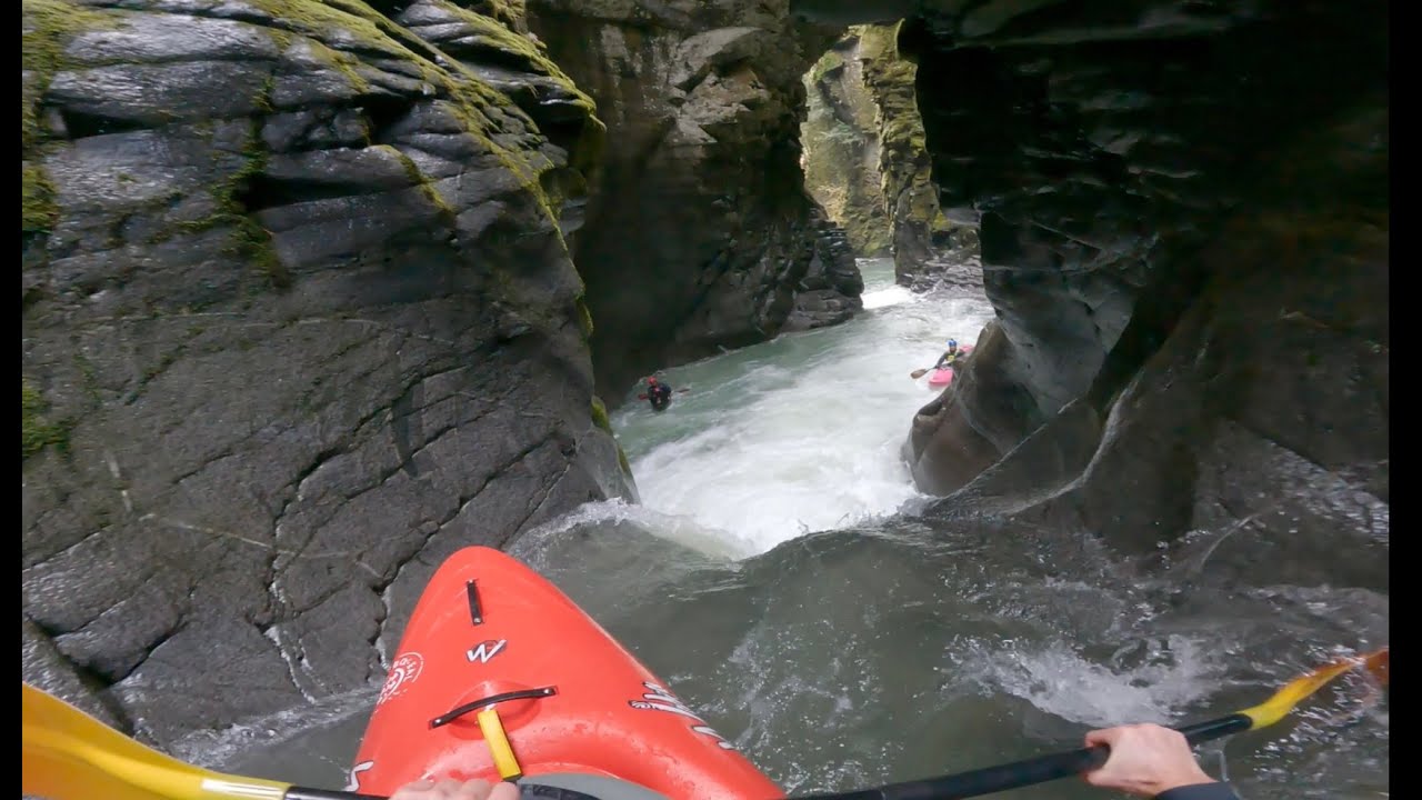 Vertigo Gorge - Dipper Creek, Squamish BC