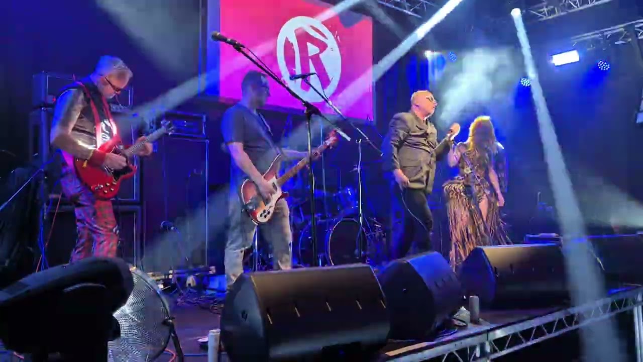 Aoife Destruction at Rebellion Festival, Blackpool on the Arena stage on Fri. 8/8/25.