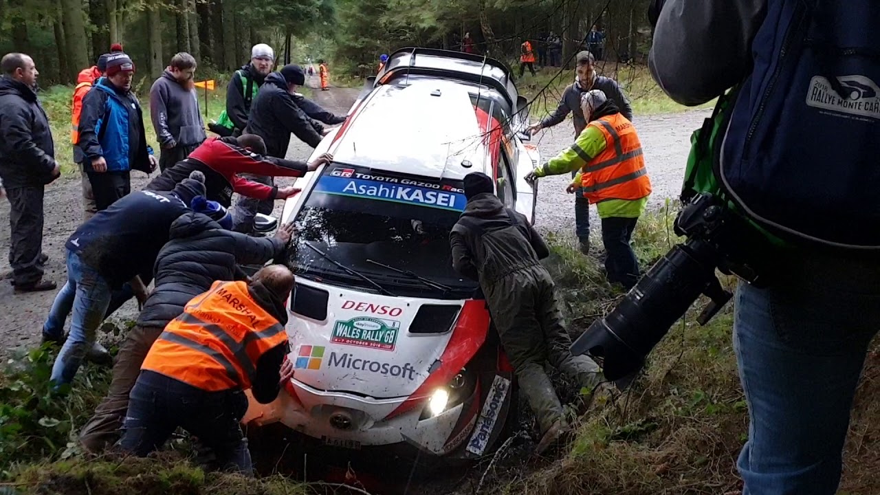 WRC- Ott Tanak being pushed out after shakedown crash Wales rally gb 2018