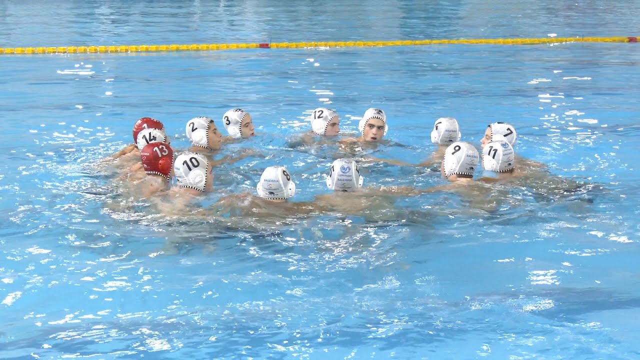El Club Natación Caballa se ahoga ante la marea del Real Canoe