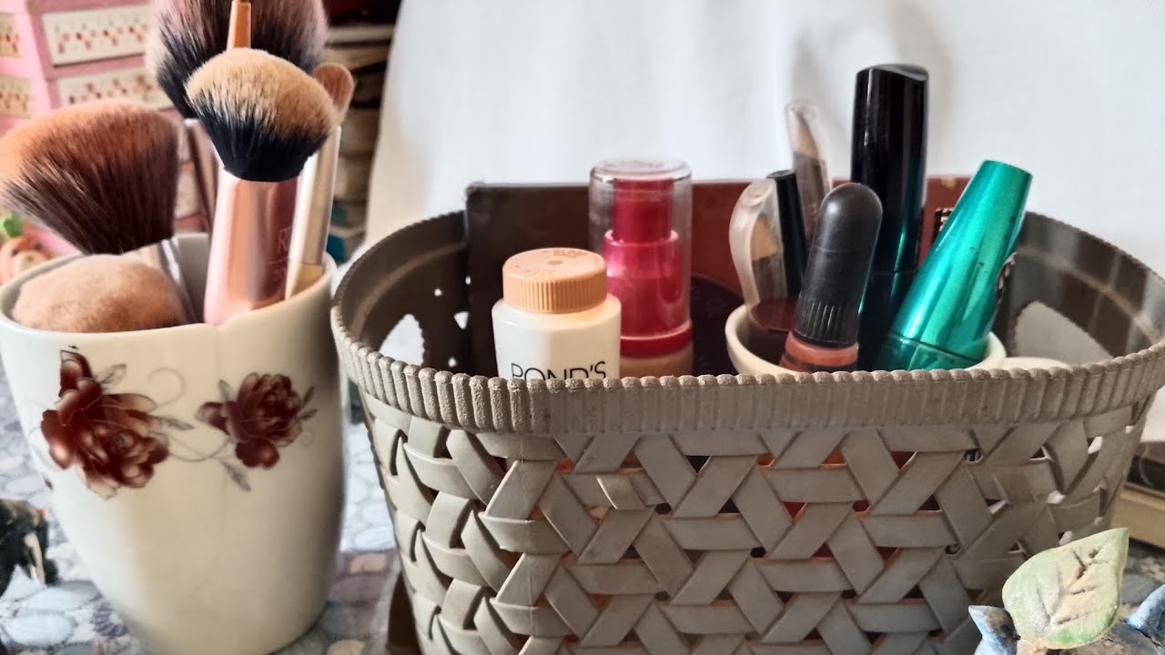 Trying Minimalism.. My Minimalistic Makeup collection 2025🌼( well...almost)