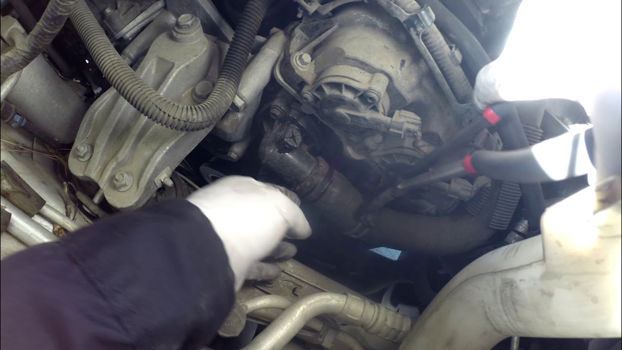 Замена генератора Dodge Grand Caravan 2012 года