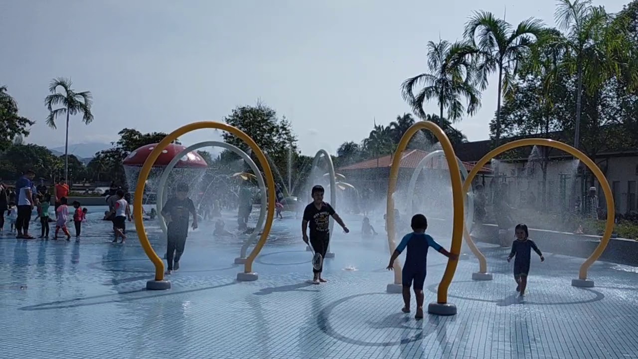 Splashing time @ Titiwangsa