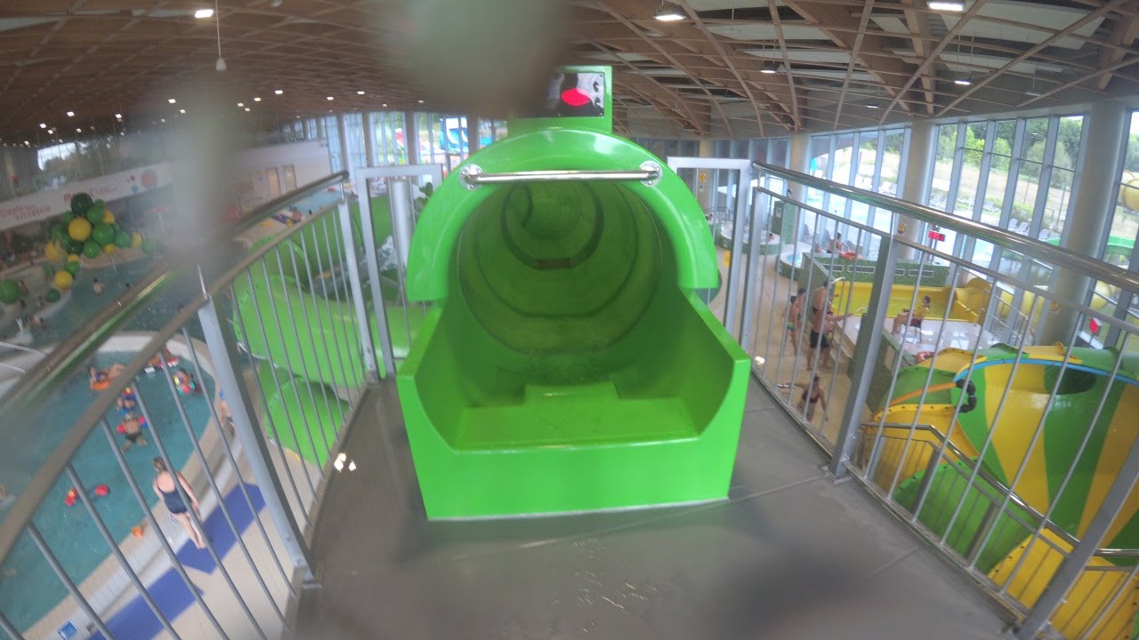 Green water slide - Aquapark Koszalin