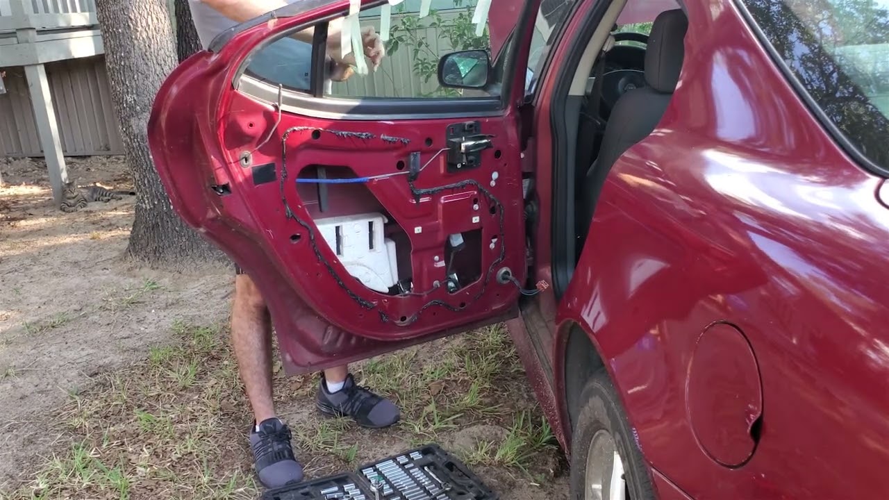 2005 Pontiac Grand Prix Window Regulator Replacement