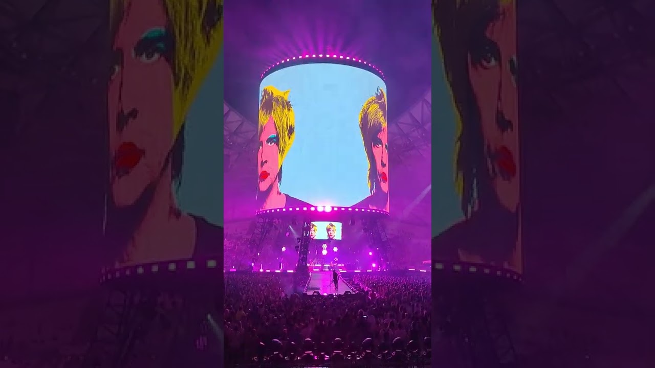 Indochine - Central Club - Stade Vélodrome de Marseille - 11 Juin 2022