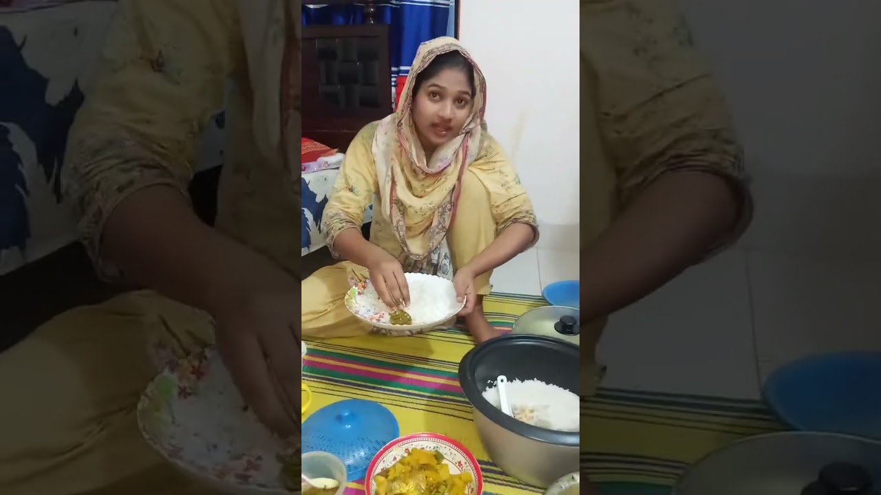 চিংড়ি মাছের ভর্তা। লাল লাল করে শিং মাছ ভুনা দিয়ে দুপুরের লাঞ্চ করলাম। 