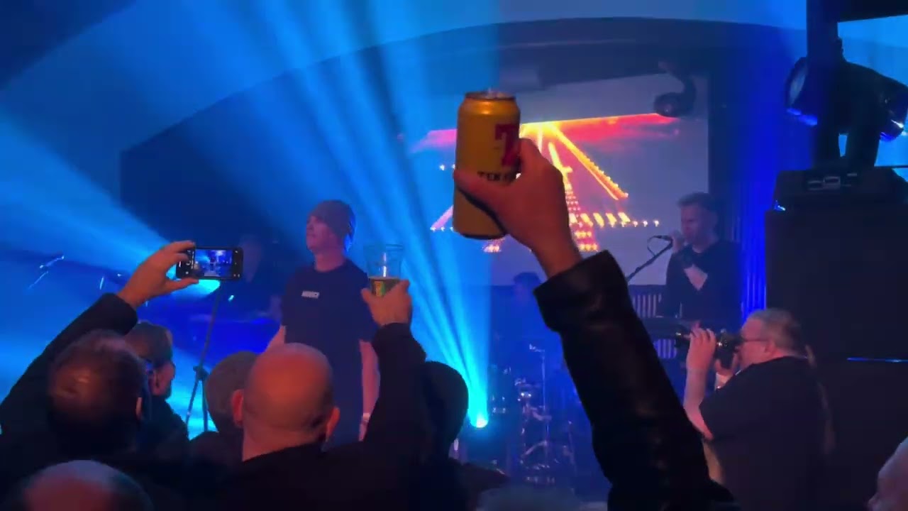 Mesh-I Fall Over( extended intro)/Runaway live at Classic Grand Glasgow 19th January 2024