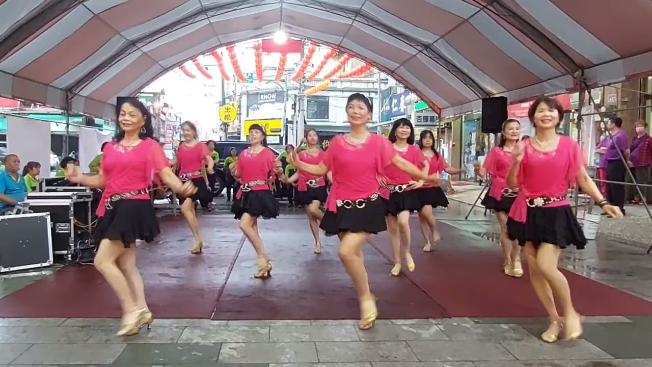 對面小姐姐