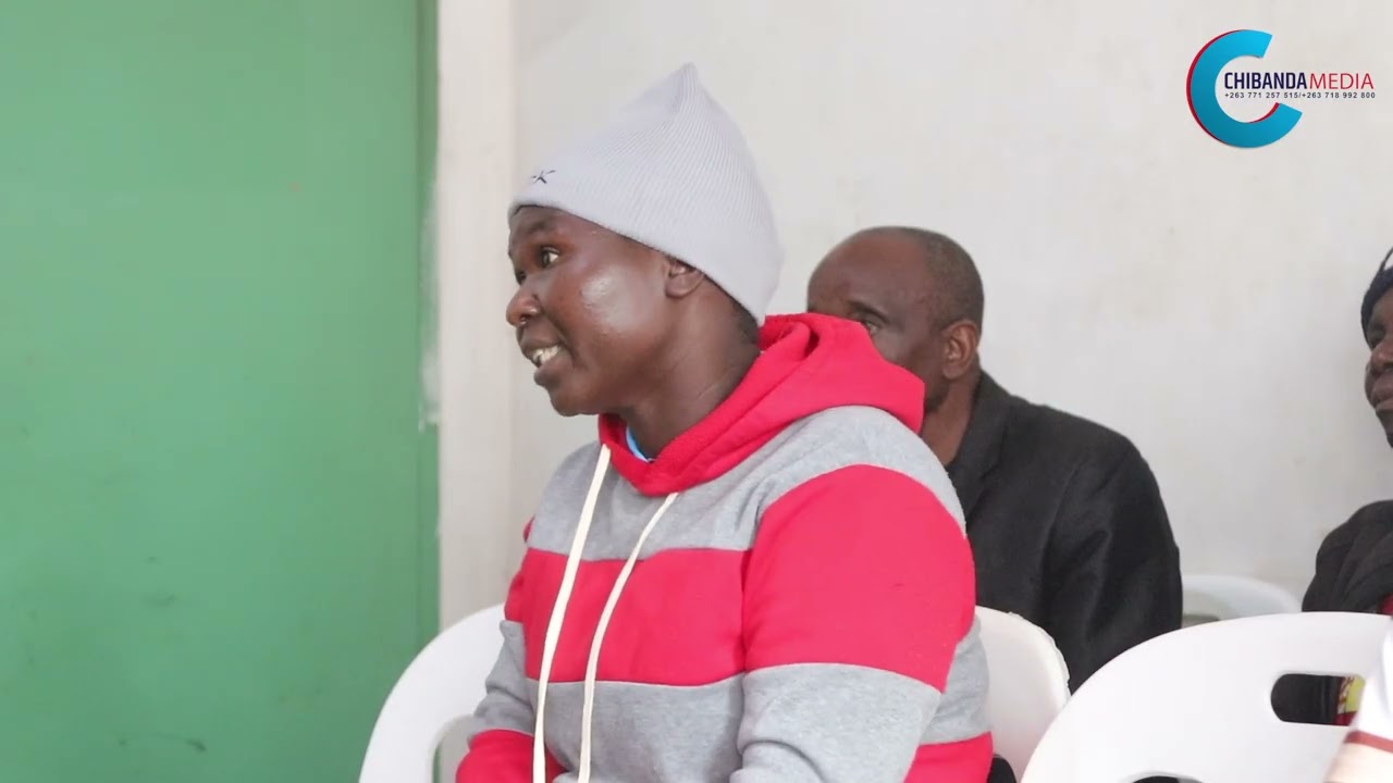 Akudanana nemukadzi wemunhu, kurara mumota-Chief Chinamhora's  traditional  court