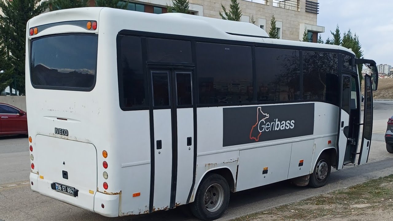 İveco Eurobus.Motor sesi+V Kayış sesi ve Harika Sinyal sesi.Plaka 06 ET 8847