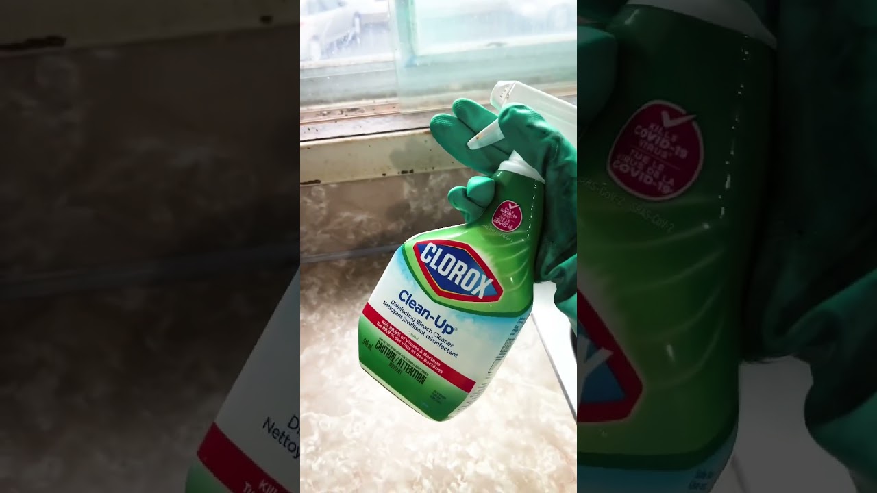 STINKY SINK CLEANING! 🧼 This kitchen was a dream to clean, the transformation was INSANE! ✨🤭