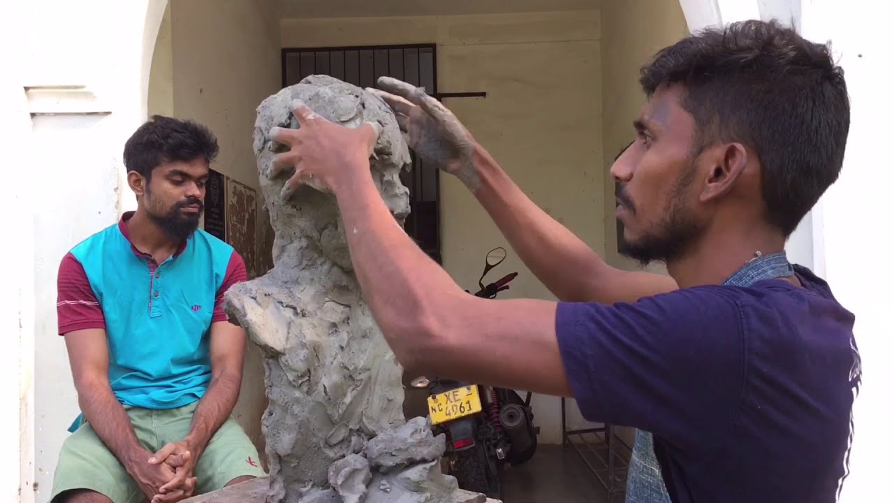 Live portrait sculpture in clay medium. ආලේක්‍ය මූර්ති නිර්මාණය. මැටි මාධ්‍ය
