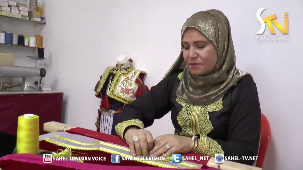 روضة العروي حرفية في تطريز اللباس التقليدي