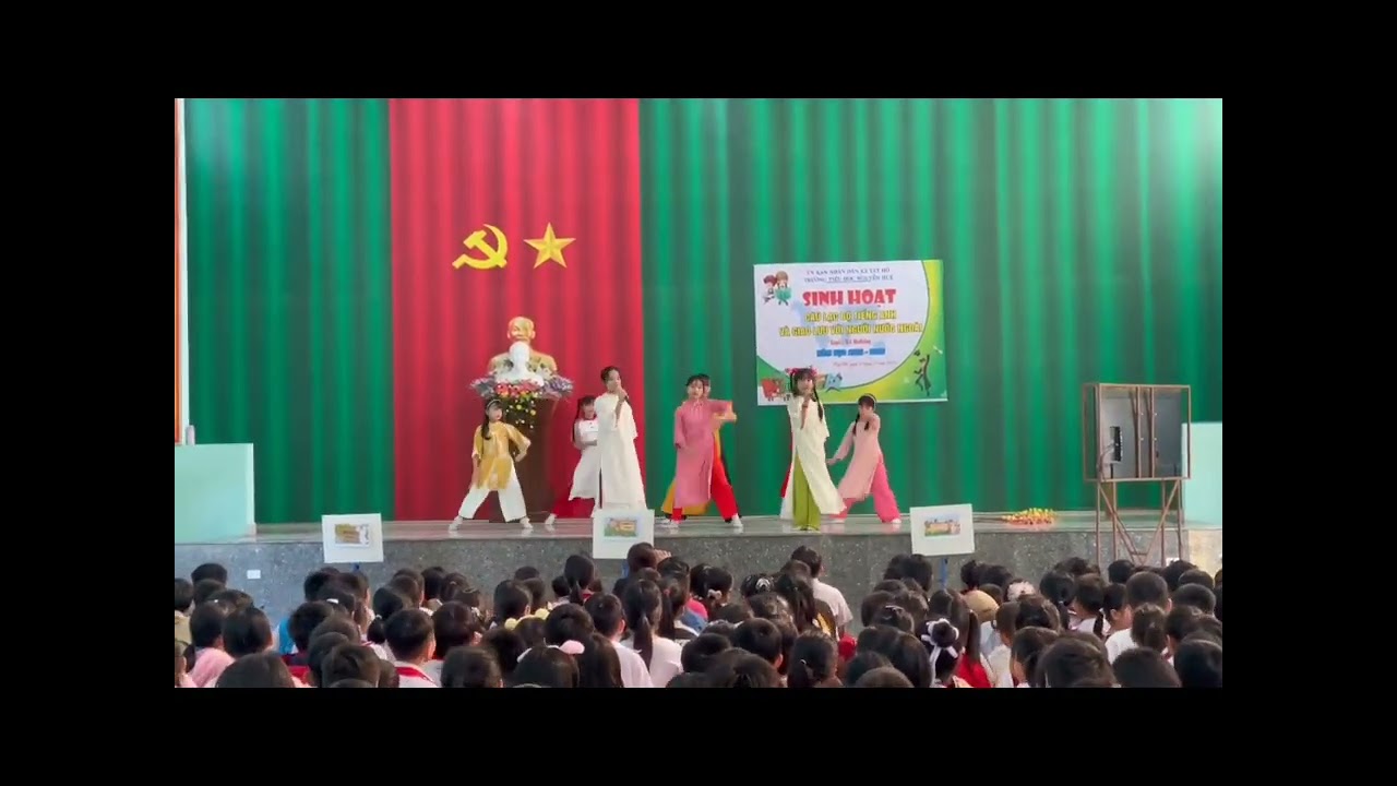 Nguyen Huệ English club 2025