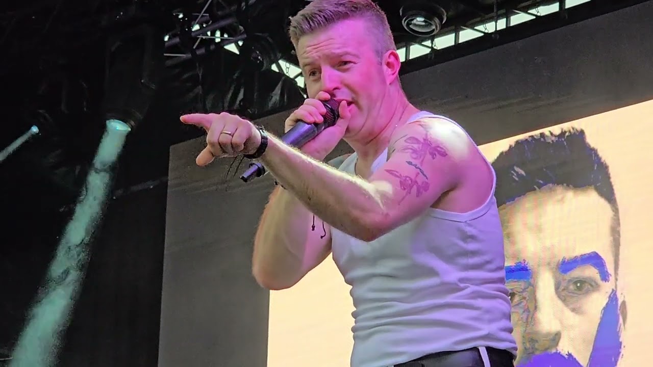 Glastonbudget (2025) - Devout (Depeche Mode Tribute) - 'Enjoy The Silence'