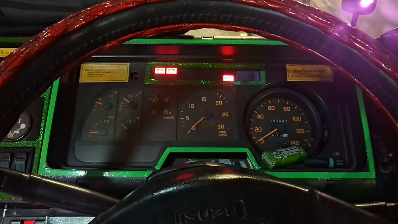 2002 Isuzu LV423R Euro 2 Startup
