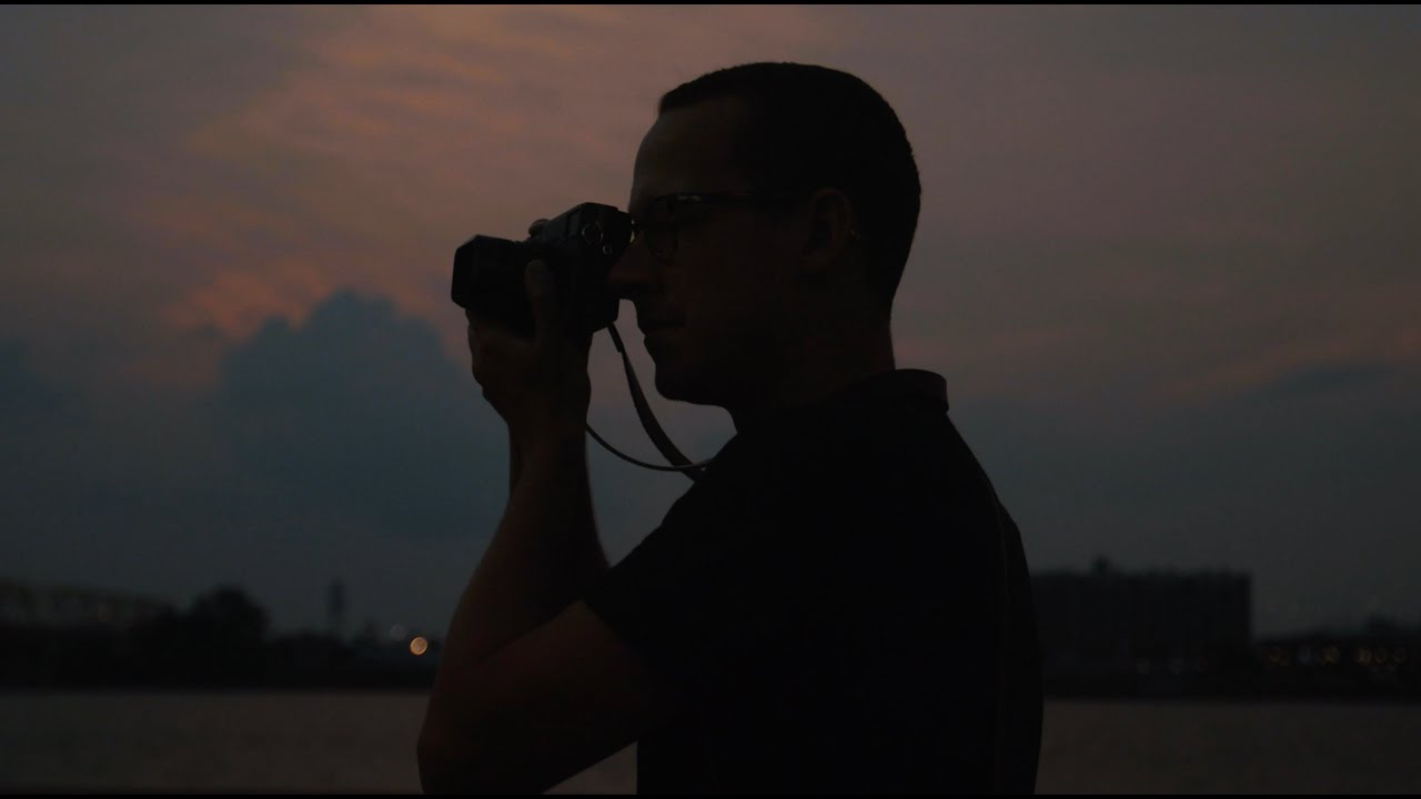 Кинематографический рекламный снимок на Canon C200 в формате RAW