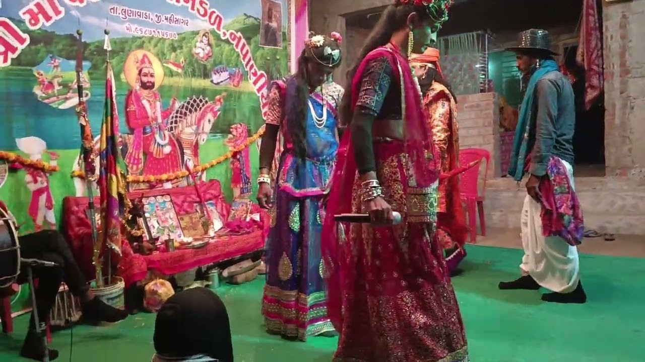 જય શ્રી માં વેરાઇ રામમંડળ નપાણીયા મોબાઈલ નંબર 7096469190
