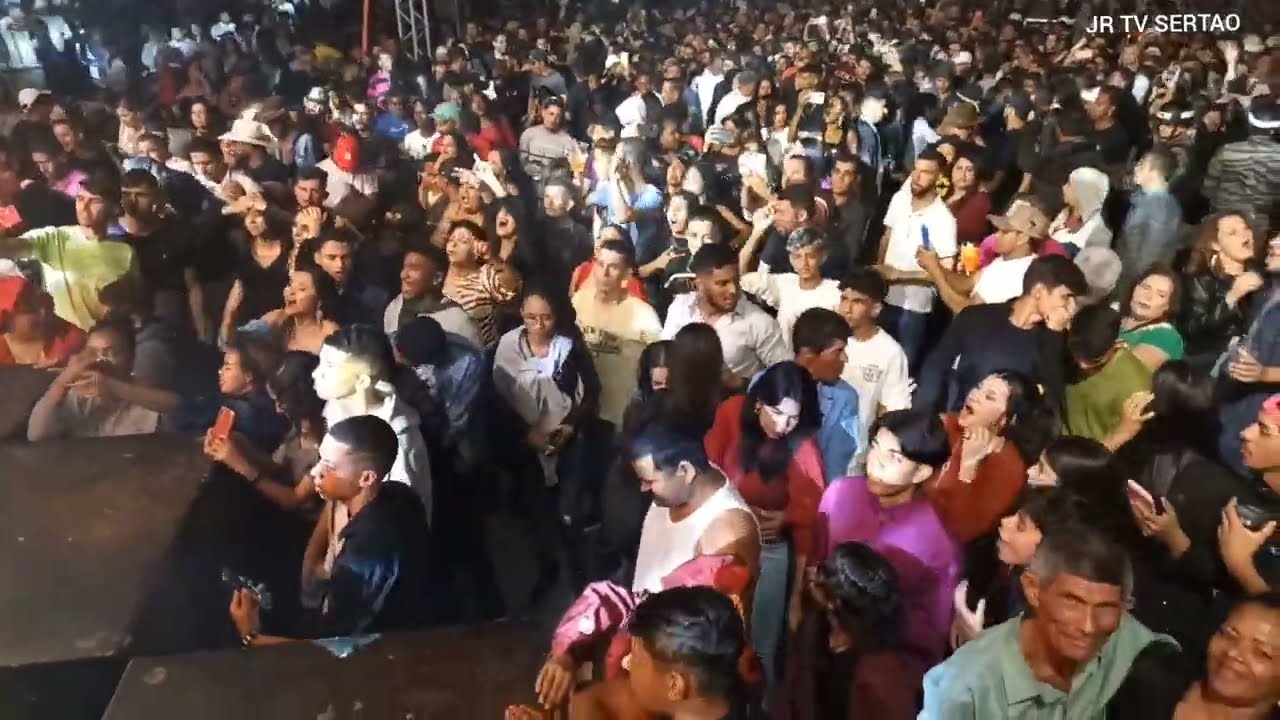 festa de nossa senhora Santana em Caraíbas de Paramirim Banda 100 Parea