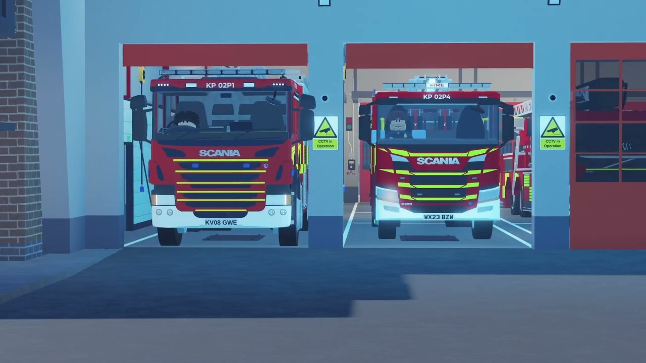 *FIRST TO CATCH* KP02P1 & NEW KP02P4 Turning out of Kertford Community Fire Station to a house fire.