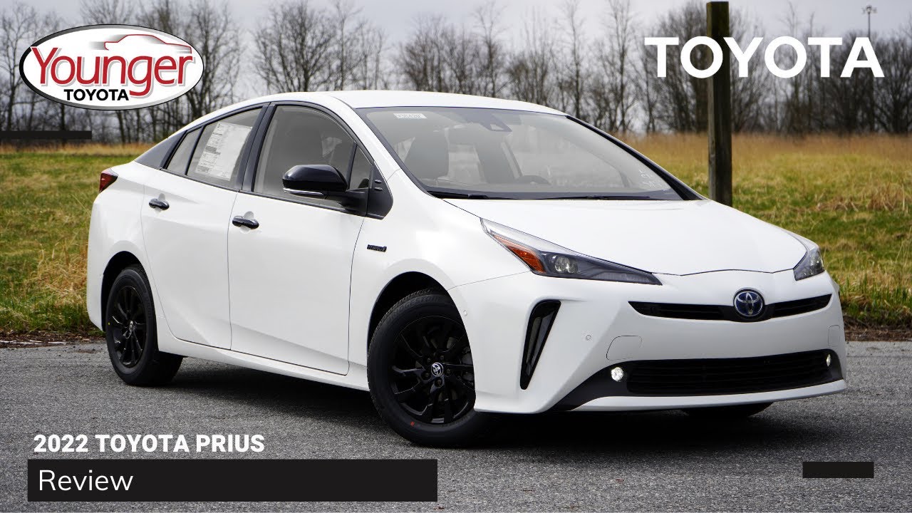 2022 Toyota Prius Review | 50+ MPG's with AWD
