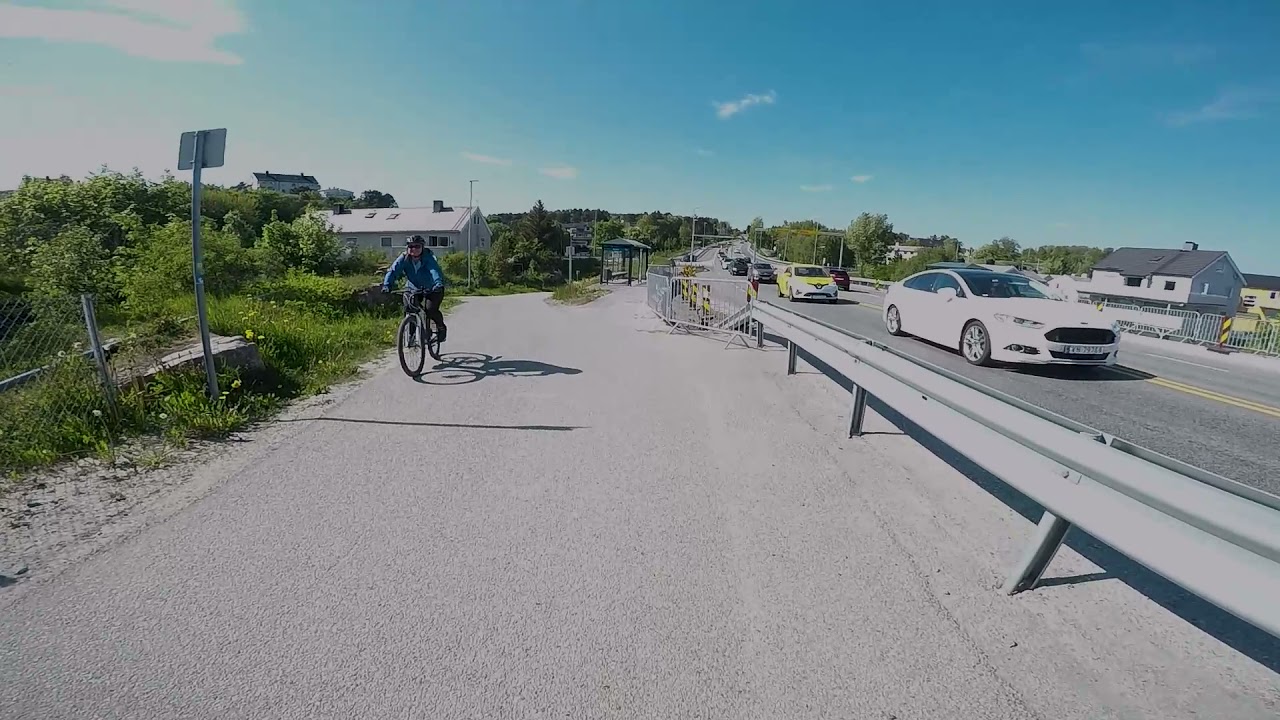 Walking in Kristiansund Kirkelandet