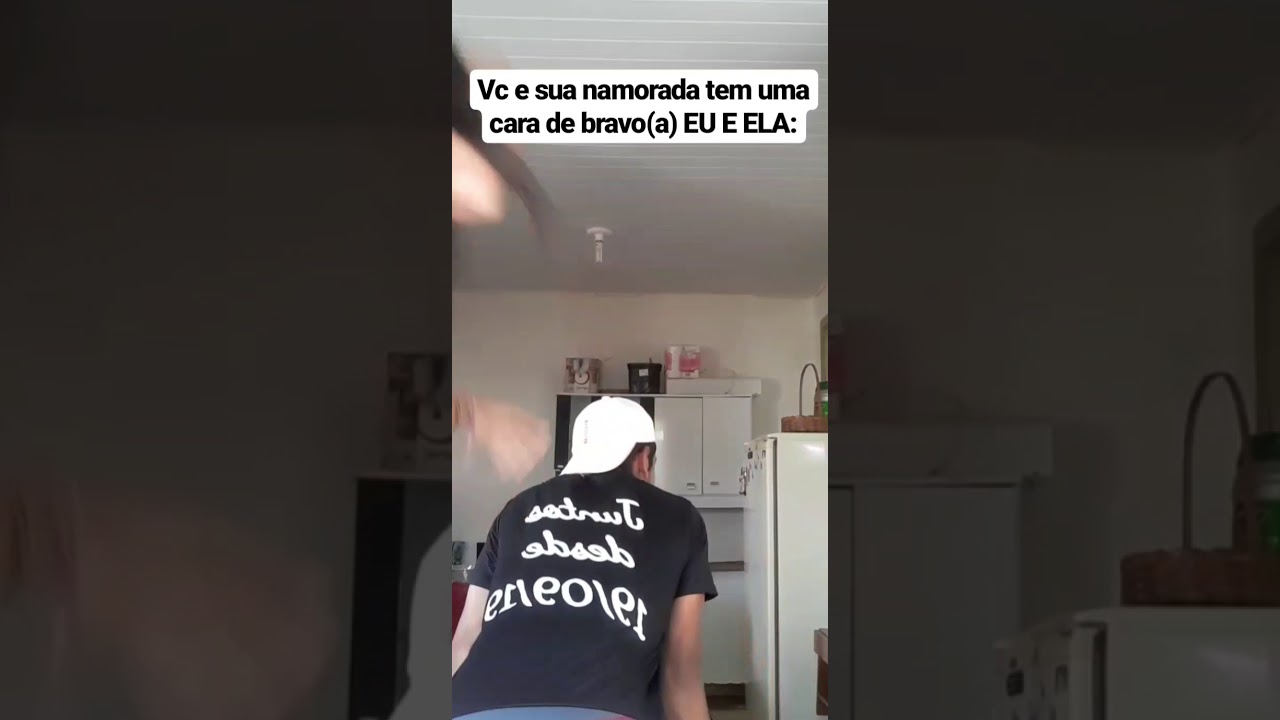 Desafio de dan&ccedil;ar nas costas do namorado