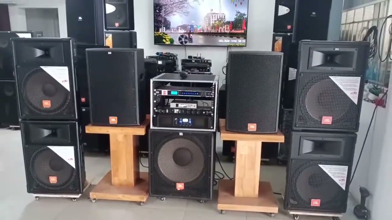 Loa jbl Mr825 - Ms112 Mỹ xịn quá chơi gia đình quá hay lh 0973096520