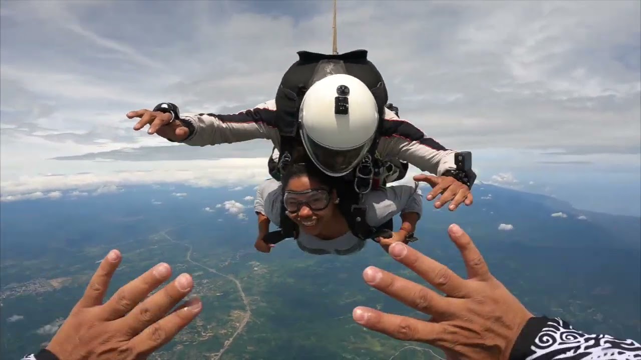 TANDEM VICTORIA | SKYDIVE CARIBBEAN