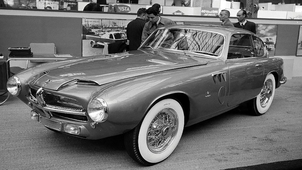 Franco ordeno construir el Ferrari espanol y luego mando destruirlo: la historia del Pegaso Z102