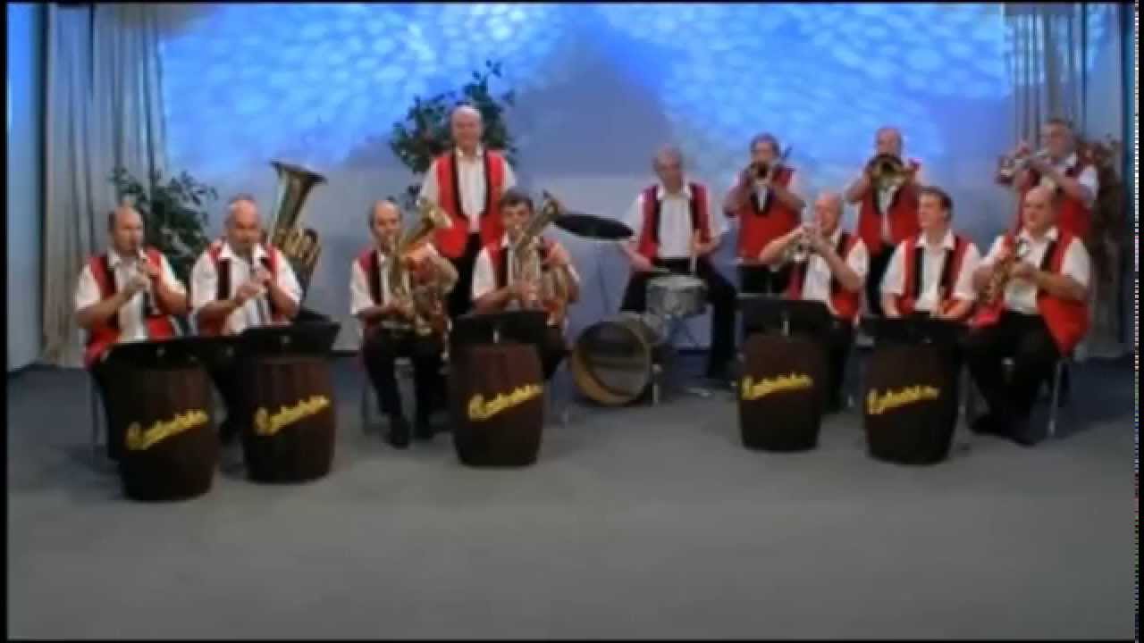 V rytmu tanga-směs tang zpěv Pavel Heidinger a Jana Mikulášová+tak trochu tehdy kapelník Ludvík Petr