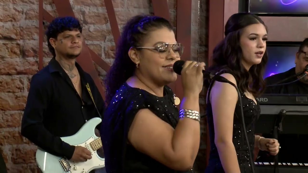 PRESENTACION EN TELEMAX! GRUPO PRIMERA CLASE!