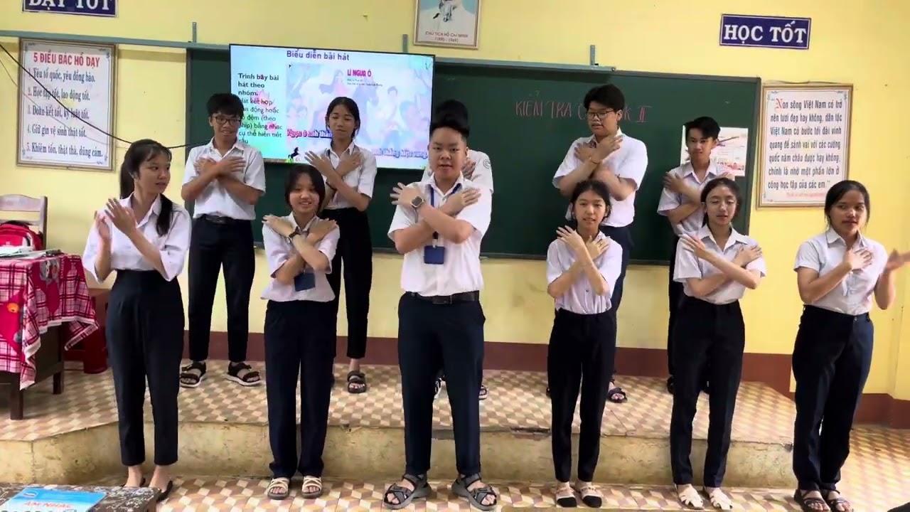 Lí ngựa ô lớp 9