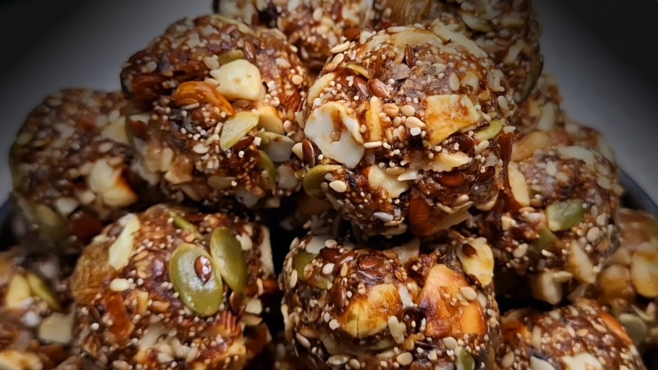सर्दियों के सबसे फायदेमंद ड्राई फ्रूट्स लड्डू बिना चीनी और गुड के | Dry Fruit Laddoo | SWAAD CHOWK