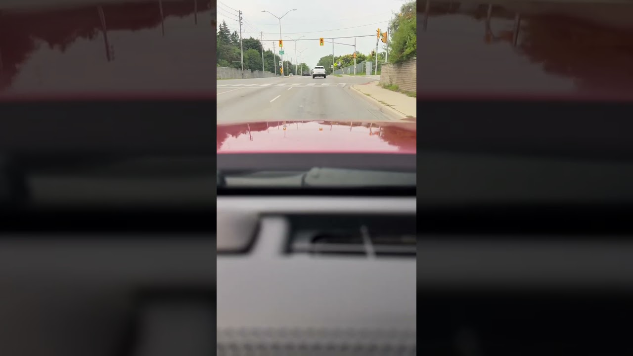 London Area Bad Drivers - driver turns from right lane across 4 lanes then hangs half car into road