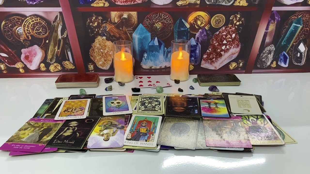 TAURUS TAROT LOVE 💗 SOMEONE WILL TEXT YOU SOON BUT 👀 THERE IS SOMETHING YOU SHOULD KNOW FIRST...