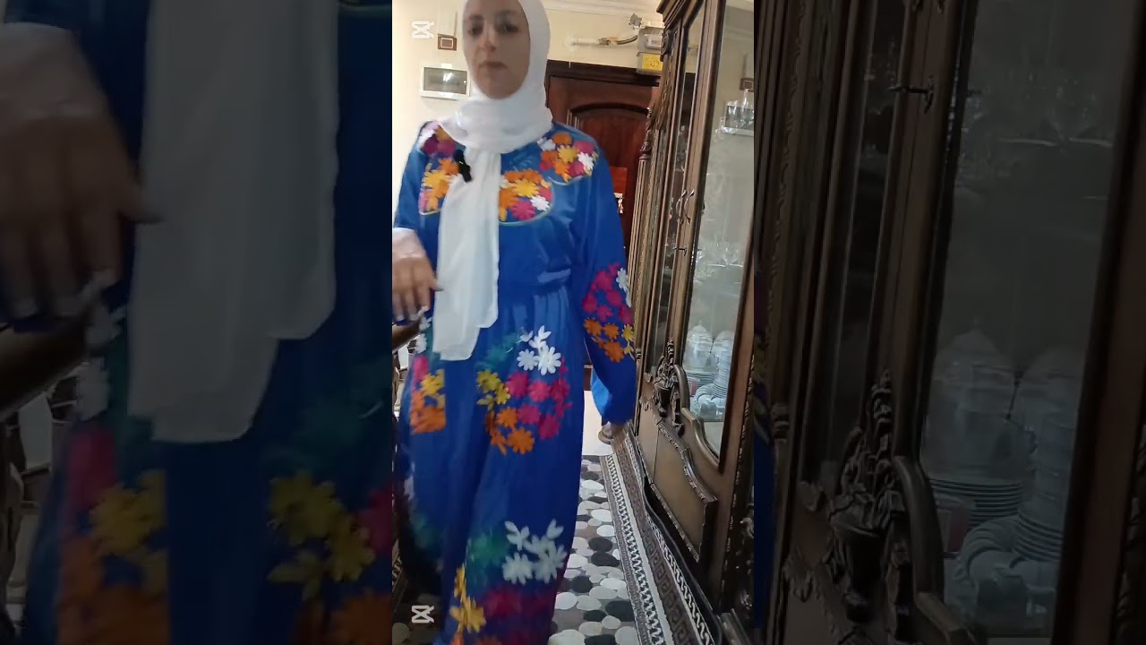 جارتى عايزه تفضحنى بسبب ....... ينفع اللى عملته دا ...