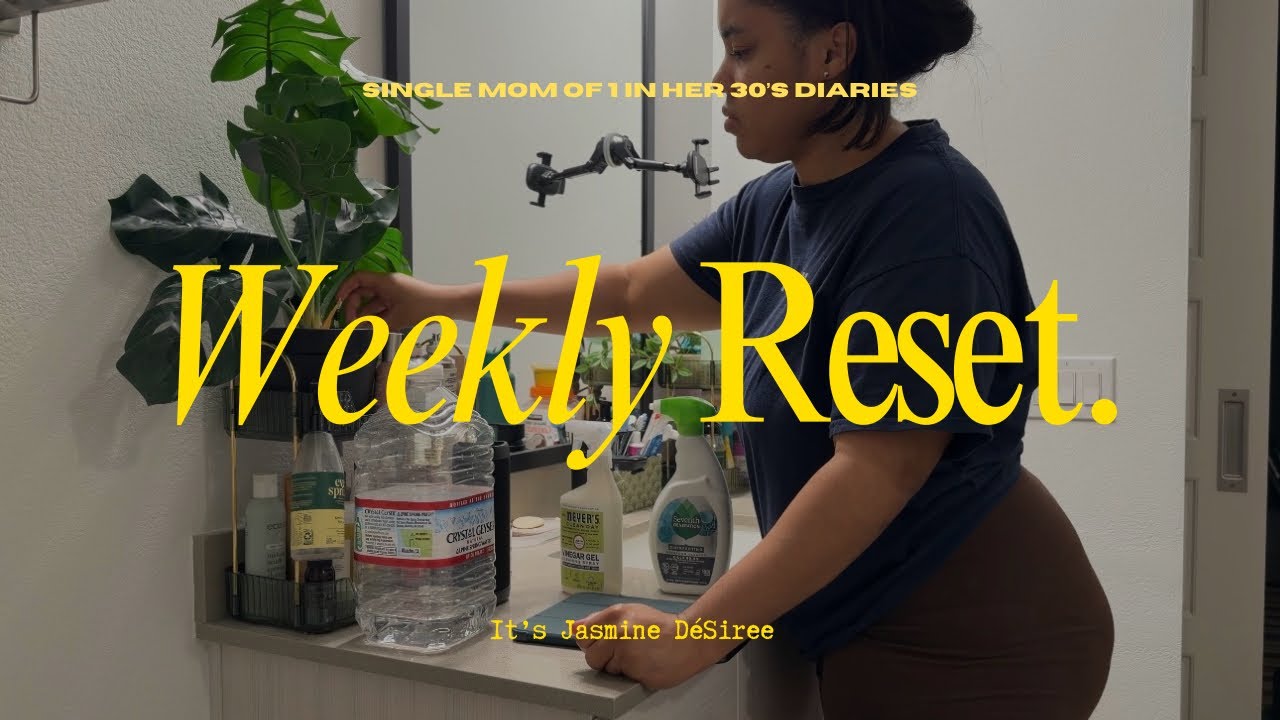 Weekly Reset Vlog 🌱 | Major closet declutter + candle unboxing & more!! | It&rsquo;s Jasmine D&eacute;Siree 